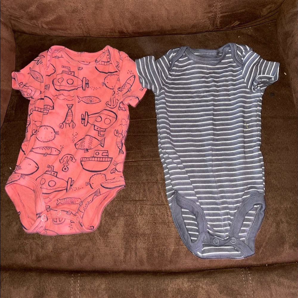 2 infant carters onesies